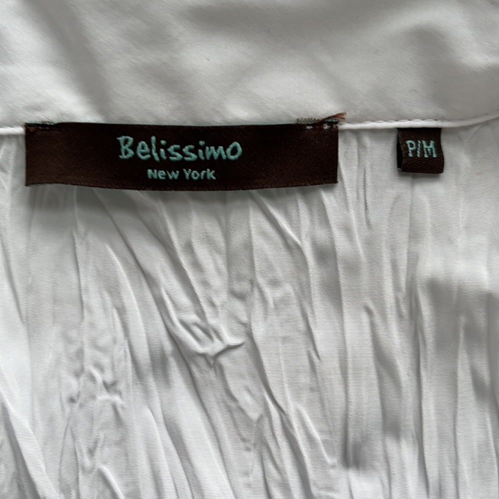 white blouse - Picture 3 of 3